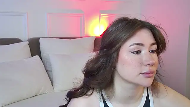 Snapshot of MeganStrane chatting on 05.14.26 MeganStrane online show from 05.14.26