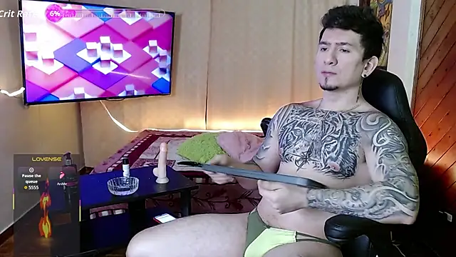 Snapshot of EriickDiaz chatting on 04.10.26 EriickDiaz online show from 04.10.26