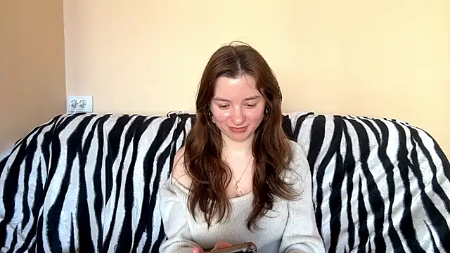 Snapshot of marianogla chatting on 03.21.26 marianogla online show from 03.21.26