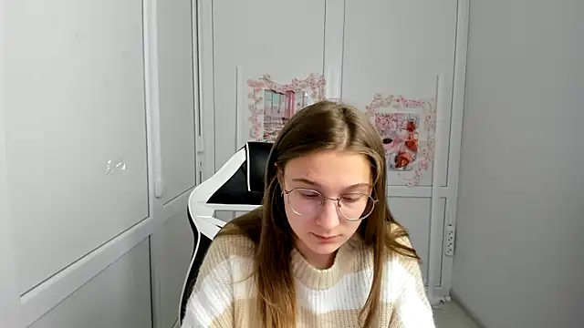 Snapshot of Mia_kristal chatting on 05.27.26 Mia kristal online show from 05.27.26