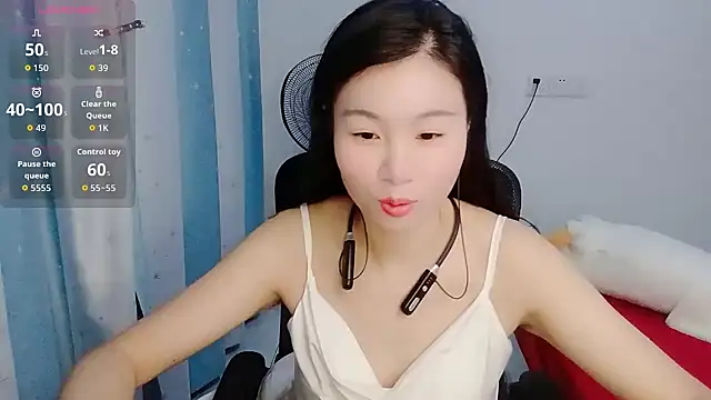 Snapshot of Lianzi-2026 chatting on 06.26.26 Lianzi-2026 online show from 06.26.26