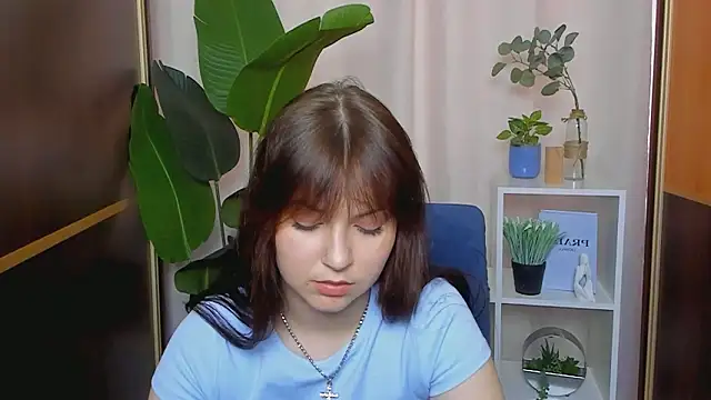 IzolaHirai online show from 03.19.26