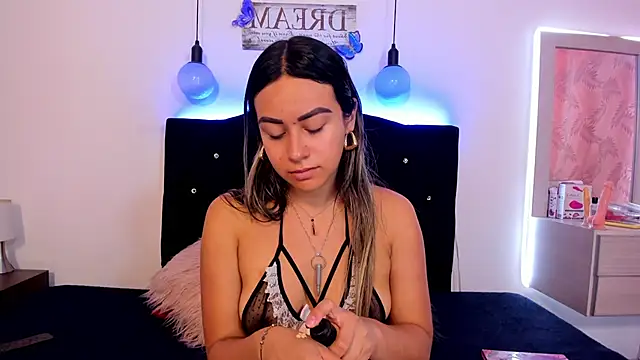 Sia messy online show from 03.19.26