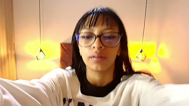 BONIE WILLS online show from 05.08.26