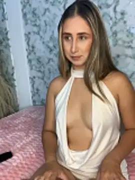 VictoriaWhitmore online show from 04.21.26