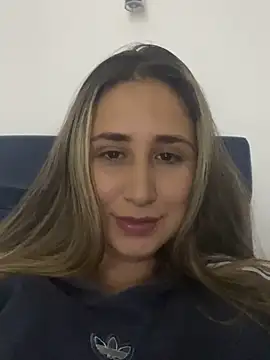 VictoriaWhitmore online show from 04.30.26