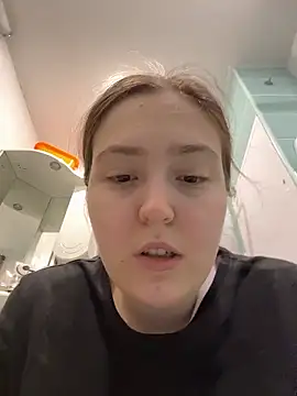 charmingggirl online show from 04.07.26