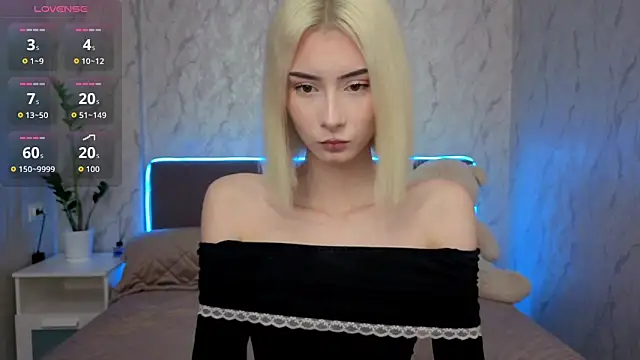 kittysocutie online show from 04.25.26