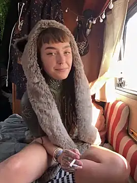 Snapshot of HornyHippy1 chatting on 04.23.26 HornyHippy1 online show from 04.23.26