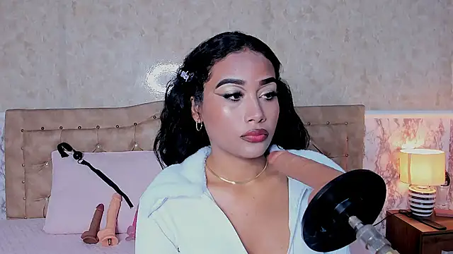 Horny Brunette  online show from 05.31.26