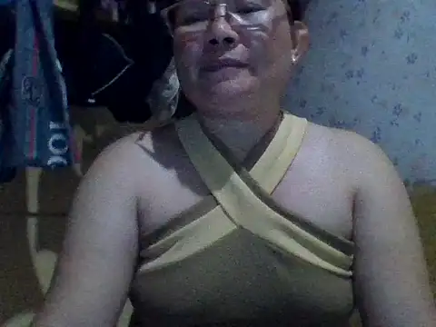 Snapshot of Singlemom_of2 chatting on 06.21.26 Singlemom of2 online show from 06.21.26