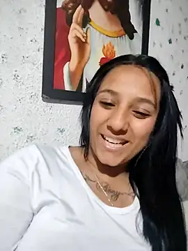 Snapshot of caneela chatting on 03.30.26 caneela online show from 03.30.26