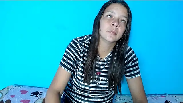 Snapshot of ambar69noir chatting on 05.29.26 ambar69noir online show from 05.29.26