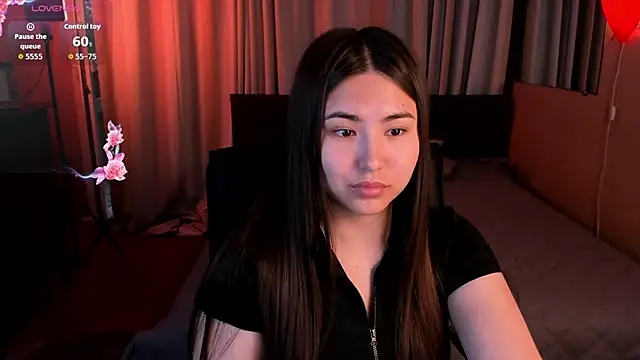 Snapshot of IceIcebabe_ chatting on 06.11.26 IceIcebabe online show from 06.11.26