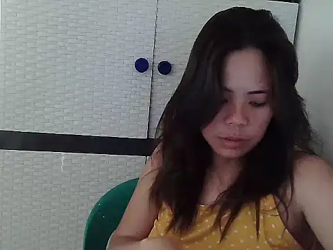 Snapshot of sweetciendy chatting on 05.14.26 sweetciendy online show from 05.14.26