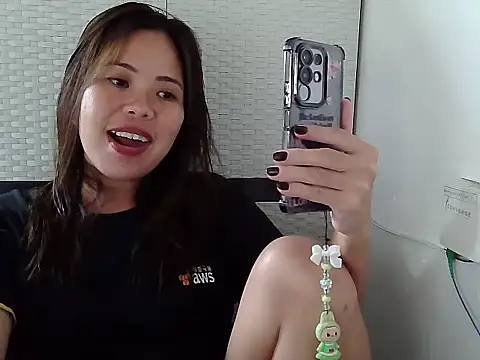 Snapshot of sweetciendy chatting on 05.16.26 sweetciendy online show from 05.16.26