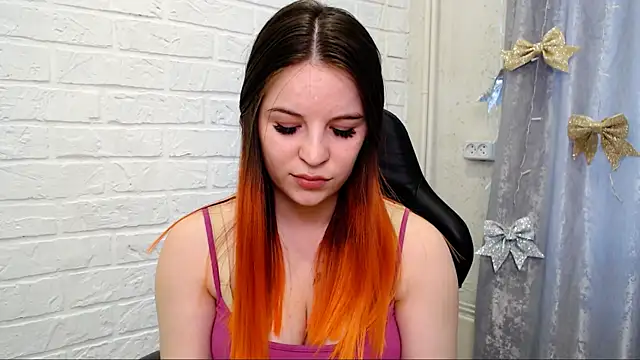 Snapshot of SptQueen chatting on 03.28.26 SptQueen online show from 03.28.26