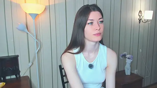 JulissaLipoma online show from 04.27.26