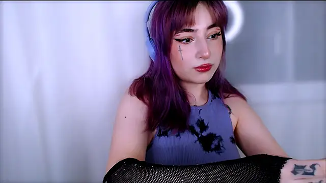 Snapshot of MistressEdith chatting on 06.19.26 MistressEdith online show from 06.19.26