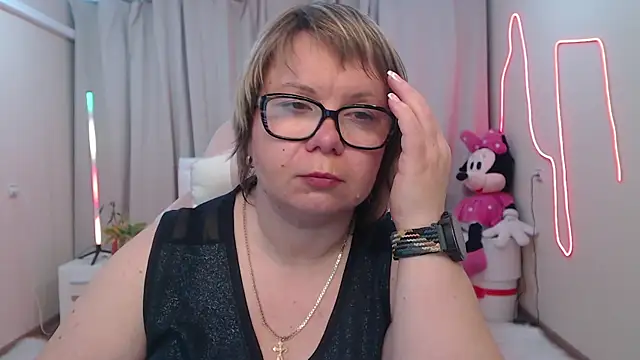 Snapshot of BonnnyBoobsy chatting on 05.19.26 BonnnyBoobsy online show from 05.19.26