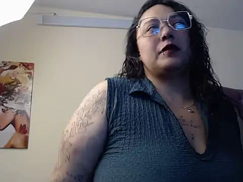 Snapshot of AvaRyd chatting on 05.10.26 AvaRyd online show from 05.10.26