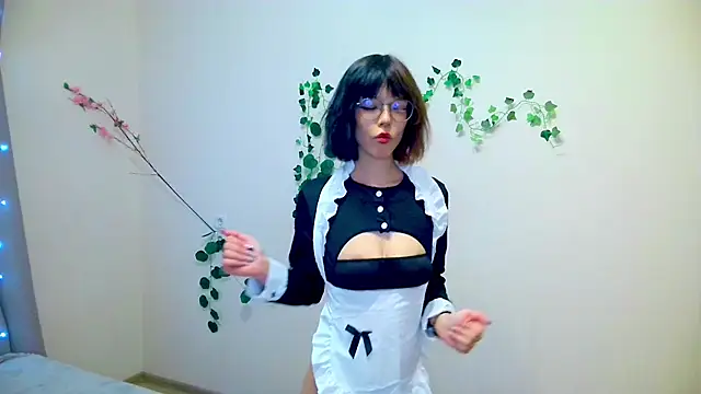 Layla Muur online show from 03.19.26