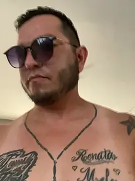 HOTB0Y18 online show from 03.20.26