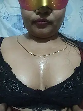 Snapshot of PriyankaSuthhar chatting on 05.26.26 PriyankaSuthhar online show from 05.26.26