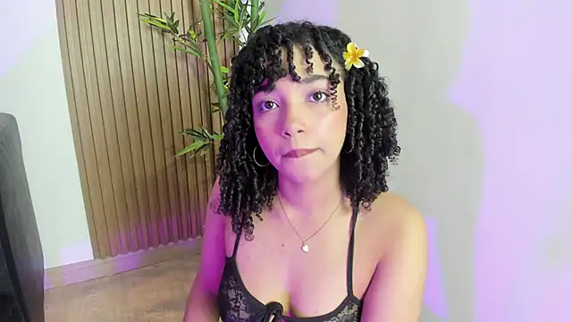 Snapshot of JazmyXXX chatting on 05.05.26 JazmyXXX online show from 05.05.26