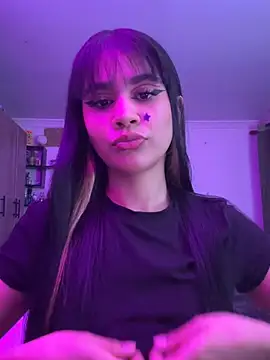 Snapshot of Bell_Marriny chatting on 04.11.26 Bell Marriny online show from 04.11.26