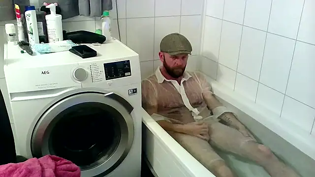 Snapshot of mrmoi1234 chatting on 03.22.26 mrmoi1234 online show from 03.22.26