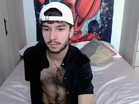 Snapshot of Adrien_polo chatting on 06.10.26 Adrien polo online show from 06.10.26