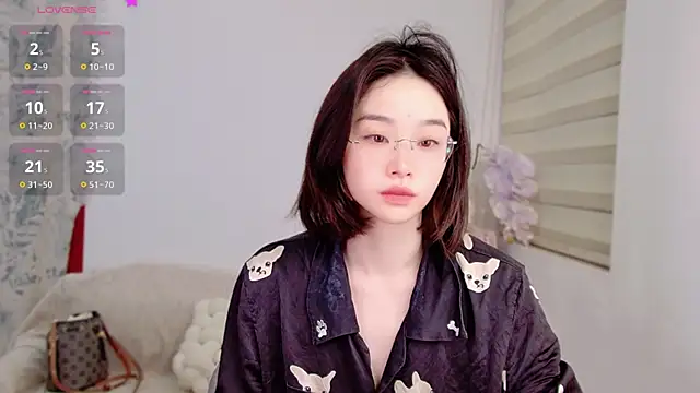 Snapshot of JaeHartMorn chatting on 06.17.26 JaeHartMorn online show from 06.17.26
