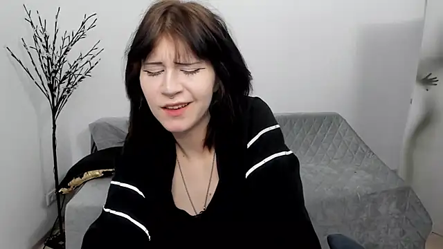 Snapshot of Frau_Emma chatting on 04.11.26 Frau Emma online show from 04.11.26