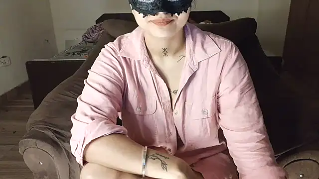 Snapshot of Punjabi_baddie_ chatting on 07.28.26 Punjabi baddie online show from 07.28.26