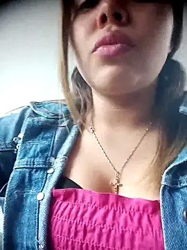 Snapshot of Yelii_ chatting on 05.11.26 Yelii online show from 05.11.26