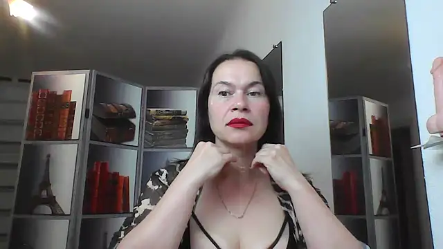 Snapshot of Selena_Moo chatting on 07.23.26 Selena Moo online show from 07.23.26