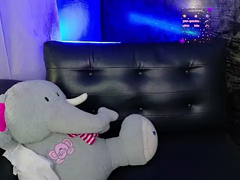 Snapshot of Shadai_Ross chatting on 06.19.26 Shadai Ross online show from 06.19.26