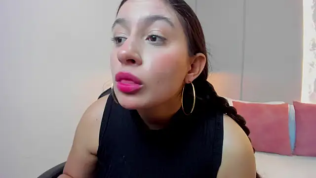 Snapshot of kira_relish chatting on 06.30.26 kira relish online show from 06.30.26