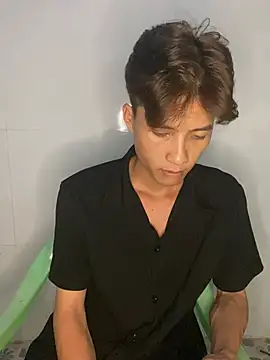 Snapshot of Nguyencuong1999 chatting on 05.19.26 Nguyencuong1999 online show from 05.19.26