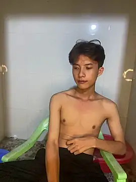 Snapshot of Nguyencuong1999 chatting on 05.27.26 Nguyencuong1999 online show from 05.27.26