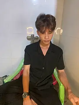Snapshot of Nguyencuong1999 chatting on 05.28.26 Nguyencuong1999 online show from 05.28.26