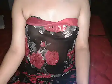 Snapshot of urvashi_rai chatting on 05.27.26 urvashi rai online show from 05.27.26