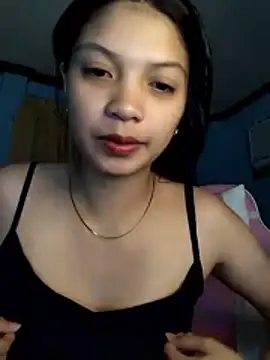 Snapshot of pinay_kitty23 chatting on 06.21.26 pinay kitty23 online show from 06.21.26