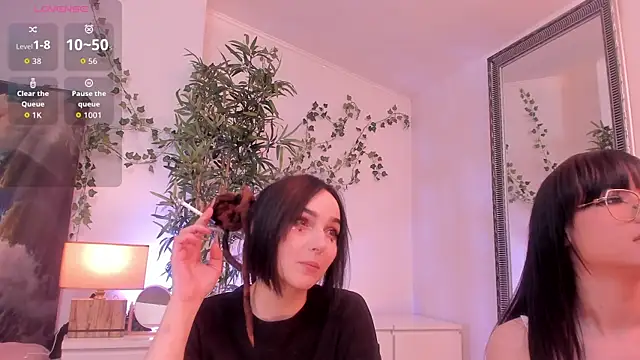 Snapshot of mira0_0 chatting on 04.07.26 mira0 0 online show from 04.07.26