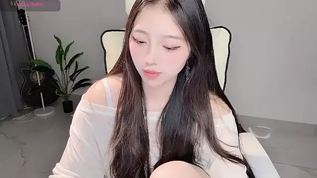Snapshot of Yukiy8877 chatting on 05.04.26 Yukiy8877 online show from 05.04.26