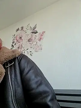 EvaThorn online show from 03.24.26