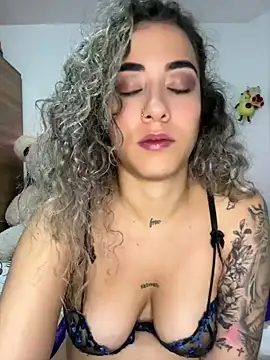 Snapshot of Melina-54 chatting on 06.19.26 Melina-54 online show from 06.19.26