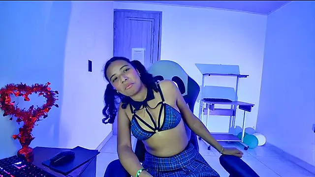 Ellie Cute7 online show from 04.30.26