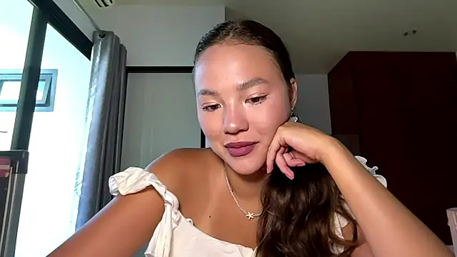 kamila 18 french online show from 04.20.26